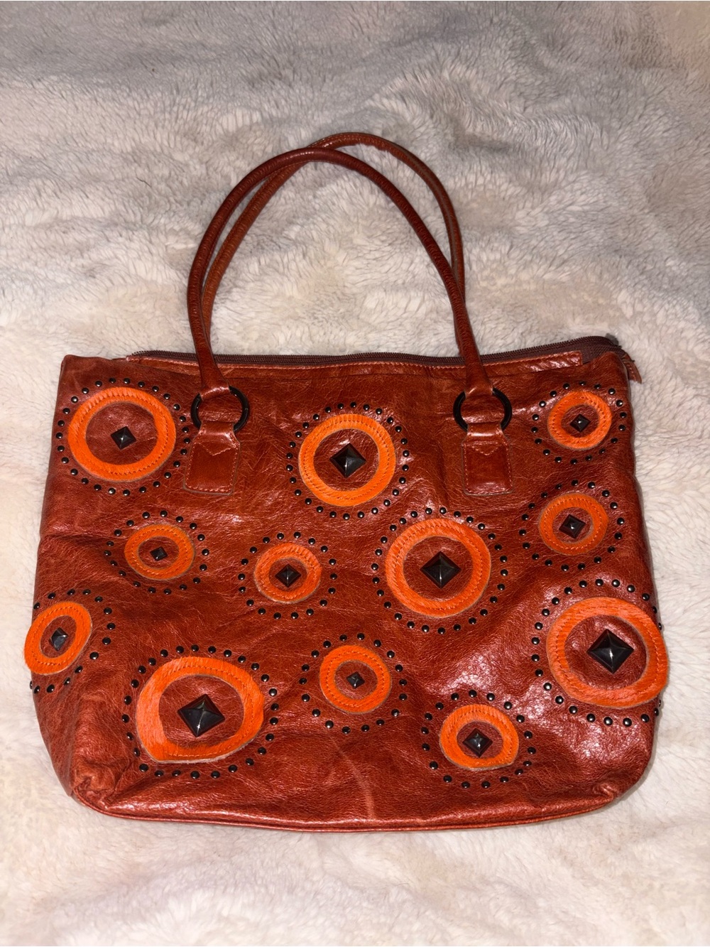 Berge Leather Circle-Embellished Tote Bag in Rust Orange
